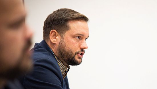 Felfüggesztette a Momentum az újpesti polgármestere párttagságát