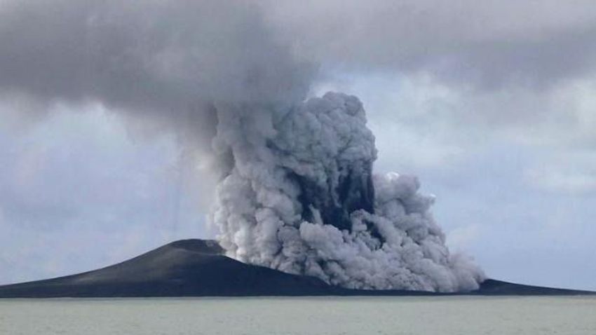 Vulkáni szigetek születnek és tűnnek el