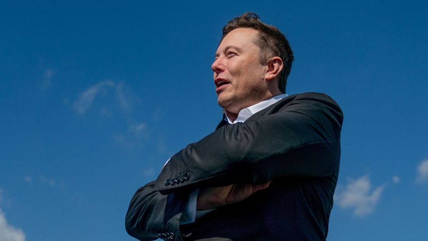 Elon Musk támogatná DeSantist az elnökjelöltségért folyó versenyben