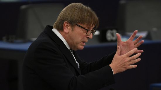 Verhofstadt szerint az európaiaknak is szenvedniük kell a szankciók miatt + videó