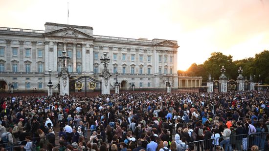 Monarchiaellenes tüntetőket vettek őrizetbe az Egyesült Királyságban