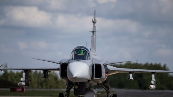 Hat riasztást kaptak a magyar Gripenek az orosz gépek miatt a Baltikumban
