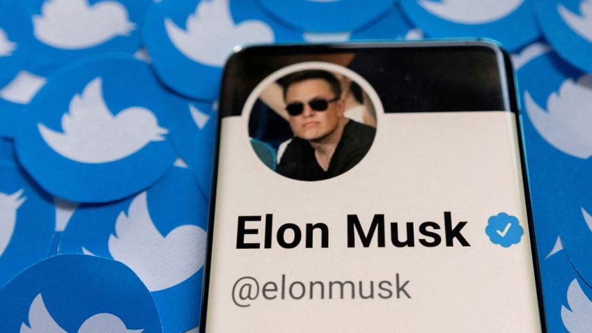 Elon Musk árnyéka? A Twitter „szerkesztési” funkciót tesztel