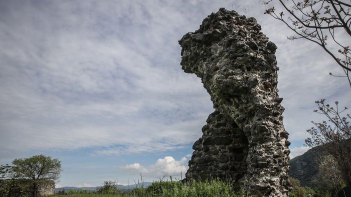 Dömös, Prépostsági romok. Madármentők bemutatója a Prépo