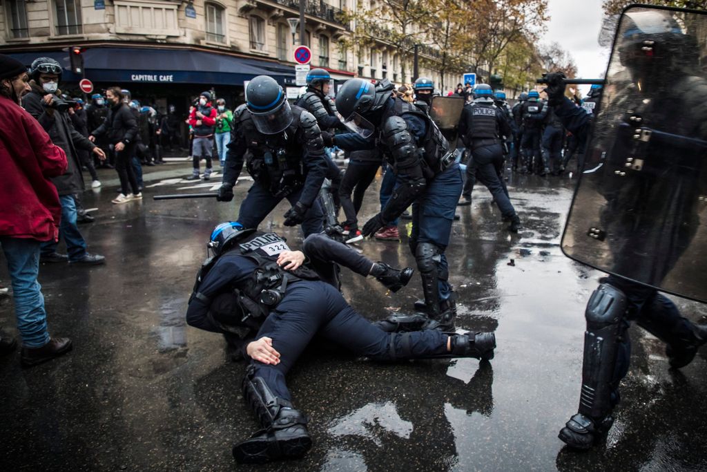 Tüntetés Franciaországban