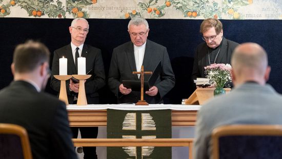 Együtt imádkozott a békéért a három legnagyobb magyarországi keresztény egyház vezetője