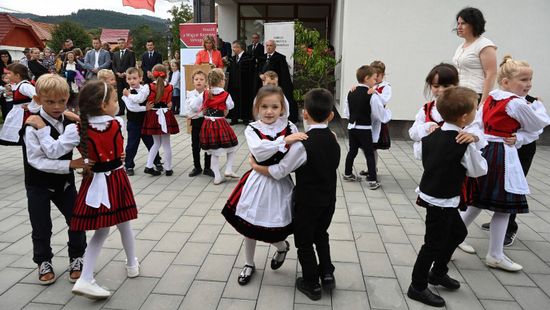 Határa csak az államnak van, a nemzetnek nincs