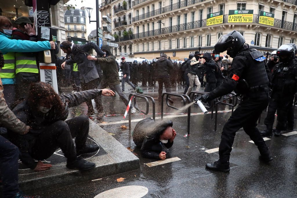 Tüntetés Franciaországban