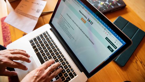 Hitük megvallását kéri az emberektől a Professzorok Batthyány Köre