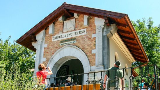 Védtelenné válhat az elesett magyar katonahősök olaszországi kápolnája