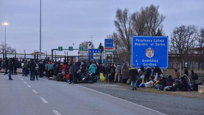 Illegális bevándorlás - Elérte a migránsmenet a magyar hat?