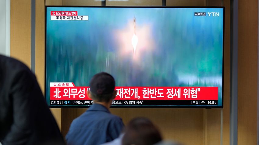Észak-Korea két héten belül hetedszer hajtott végre rakétatesztet