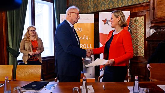 Trócsányi László: A kommunizmus bűneit nem lehet elfelejteni