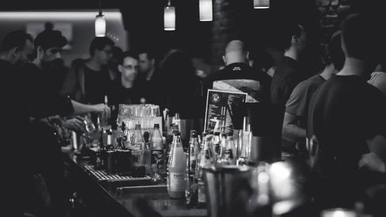 Mennyi alkoholt lehet inni, ha diétázunk?