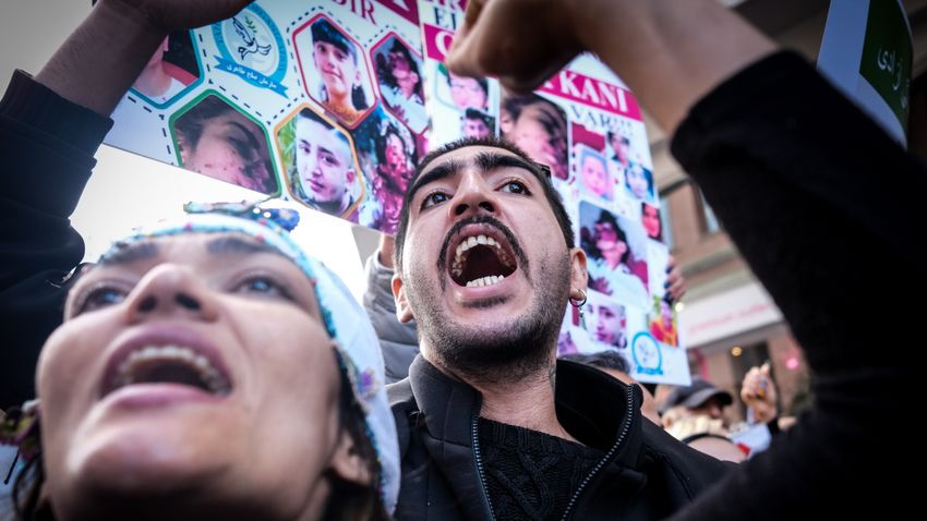 Halálra ítéltek egy iráni tüntetőt