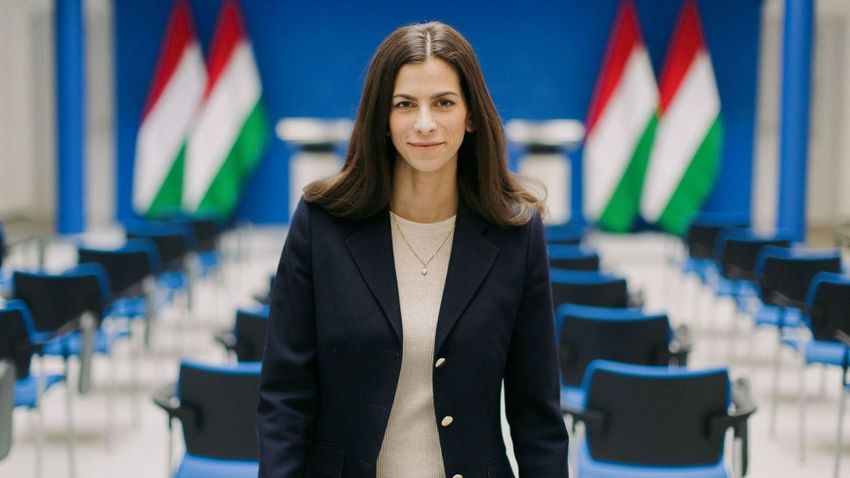 Szentkirályi Alexandra: Nem hagyjuk, hogy a háború árát a magyar emberek fizessék meg + videó