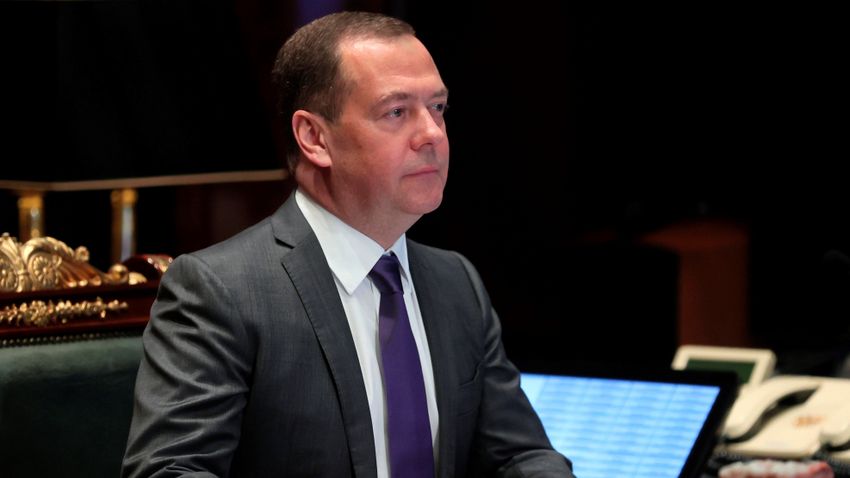 Dmitrij Medvegyev rakétacsapással fenyegette a Nemzetközi Büntetőbíróságot