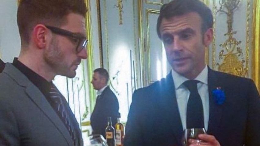 Vezető hatalomgyakorlók, ha találkoznak: Macron elnök és Alexander Soros „elnök” beszélgetése Párizsban