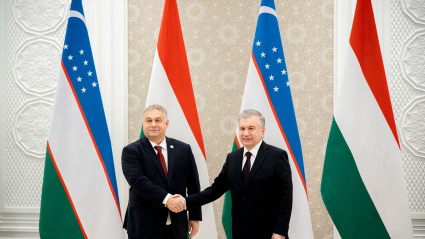 Orbán Viktor szankciók helyett együttműködést sürgetett Üzbegisztánban + videó