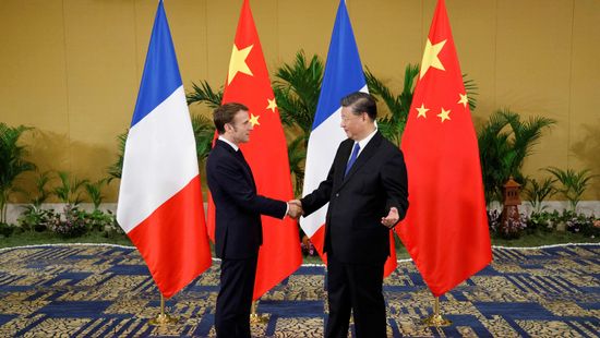 Az együttműködés mélyítéséről egyeztetett Párizs és Peking