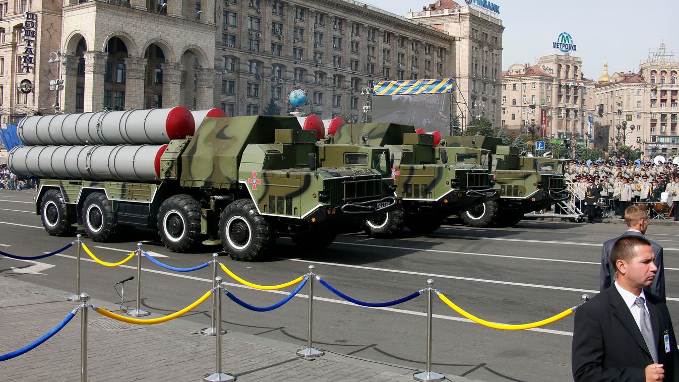 S-300 air defence mobile missile systems drive through Ukraine's Independence Day military parade in the centre of Kiev