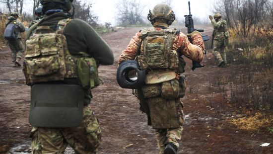 Moszkva szerint orosz hadifoglyokat lőttek főbe ukrán katonák
