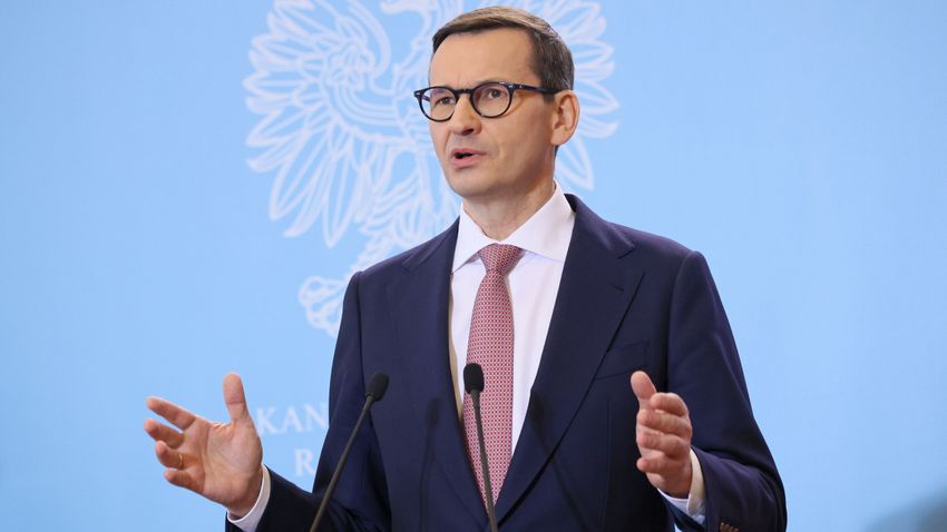 A lengyel miniszterelnök szerint a V4 védi meg a közép-európai országokat