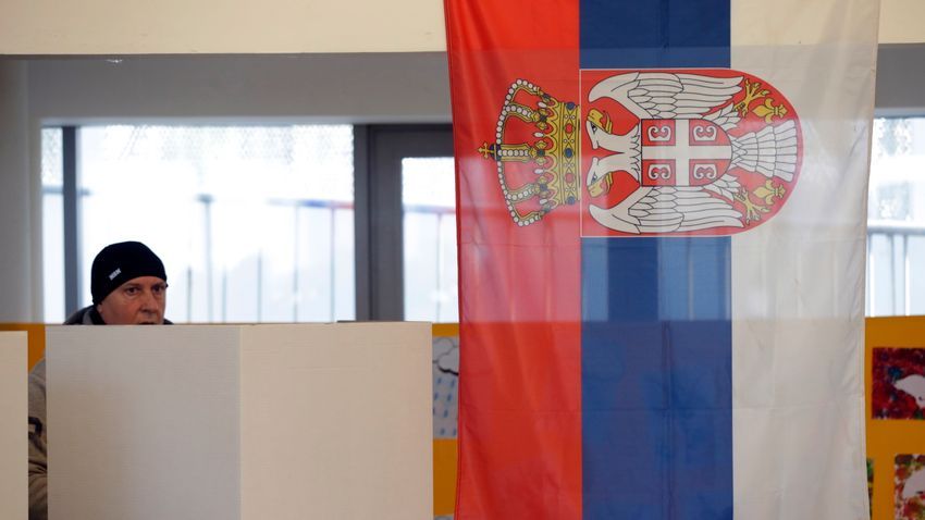 Nemzeti tanácsi választásokat tartanak ma Szerbiában