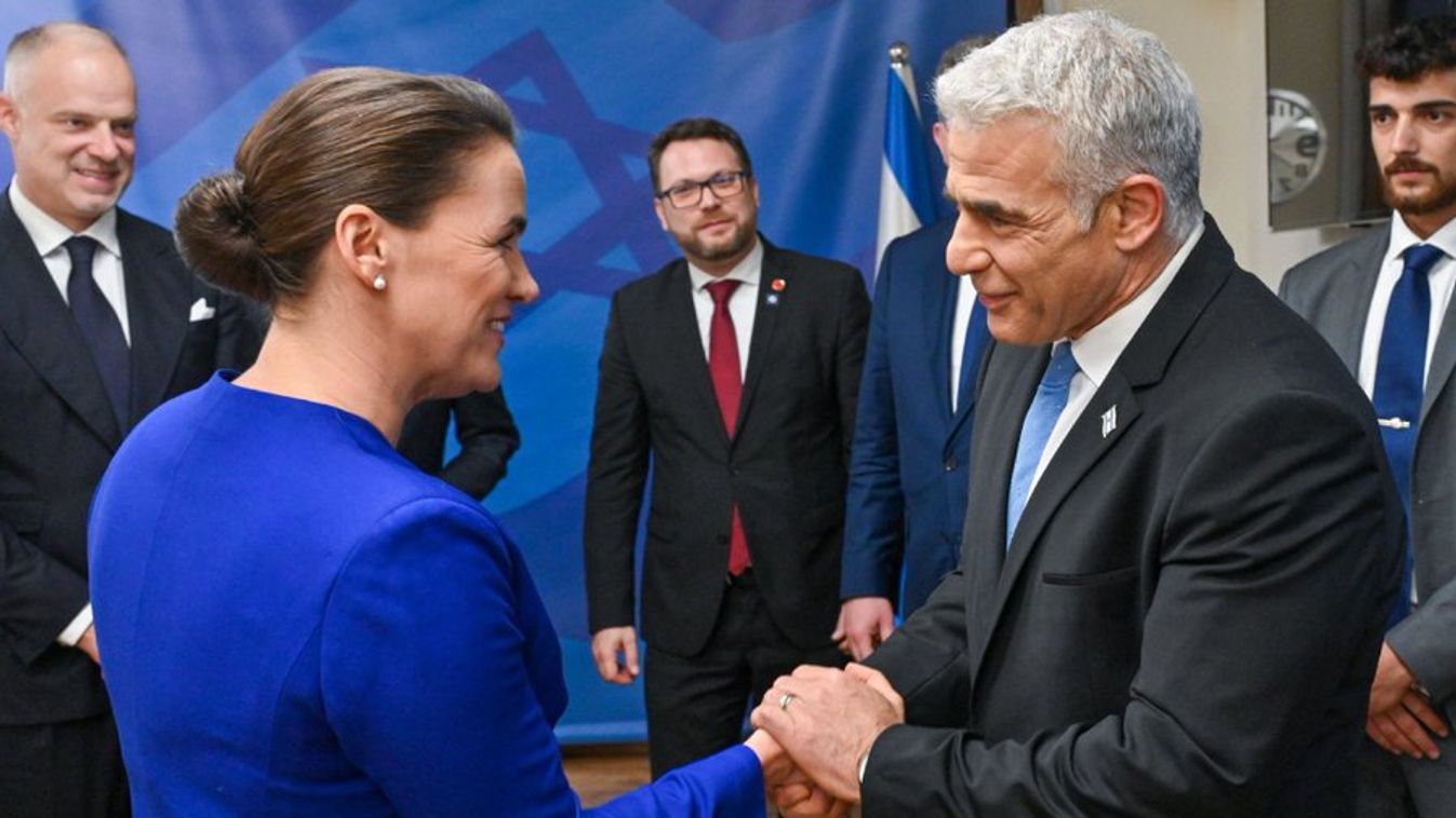 Novák Katalin köztársasági elnök találkozója Jaír Lapiddal, ügyvivő izraeli miniszterelnökkel. 2022.11.17-én. (Forrás: Jaír Lapid / Twitter)