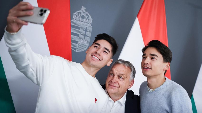 Orbán Viktor elbúcsúztatta a Liu testvéreket