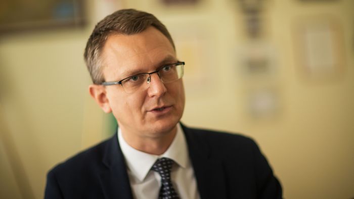 Rétvári Bence: Magyarország biztonsága az első! + videó