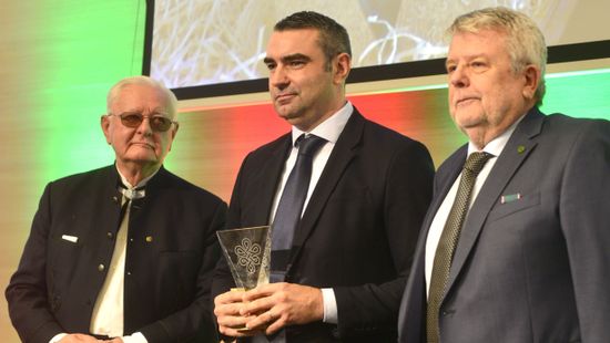 A kormány melletti kiálláshoz kell a civil kurázsi