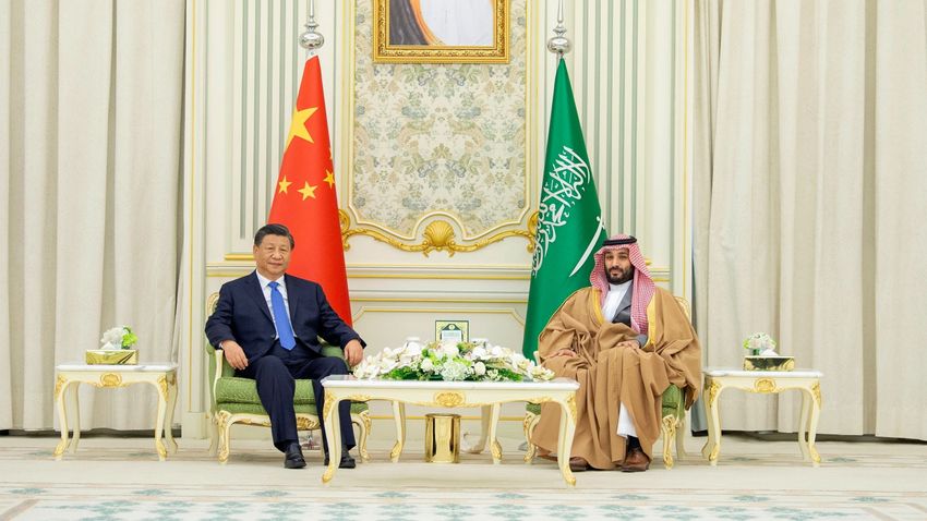 Átfogó stratégiai megállapodásokat kötött Szaúd-Arábia és Kína
