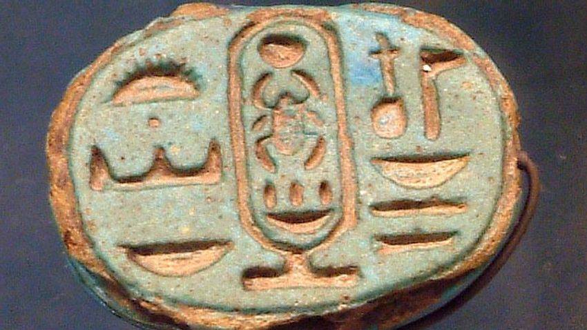 A késő bronzkorban használt szkarabeusz pecsétre bukkantak Izraelben