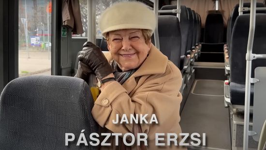 Pásztor Erzsivel, azaz „Janka nénivel” kíván boldog új évet a Volánbusz + videó