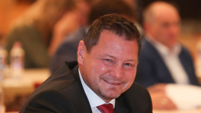 «Fraude, mentiras, bajezas» – István Kovacs atacó a Zulte Erde