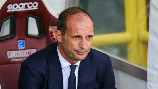 A Juventus edzője hiába menekült, kollégája elkapta