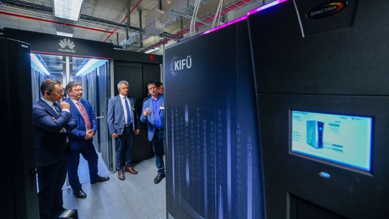 Uszodát is fűt a magyar szuperszámítógép