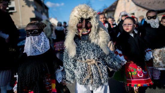 A magyar farsangi hagyományok közül sok a mai napig él