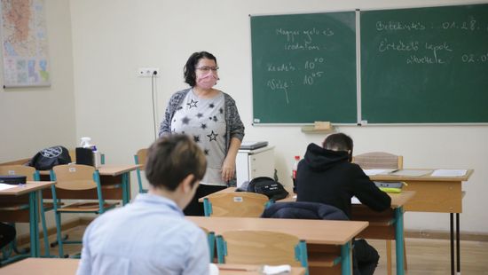 Középiskolába felvételiznek a diákok szombaton