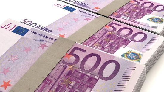 Német sajtóértesülés: az Európai Bizottság milliókat fizetett a brüsszeli korrupciós botrányban érintett NGO-nak
