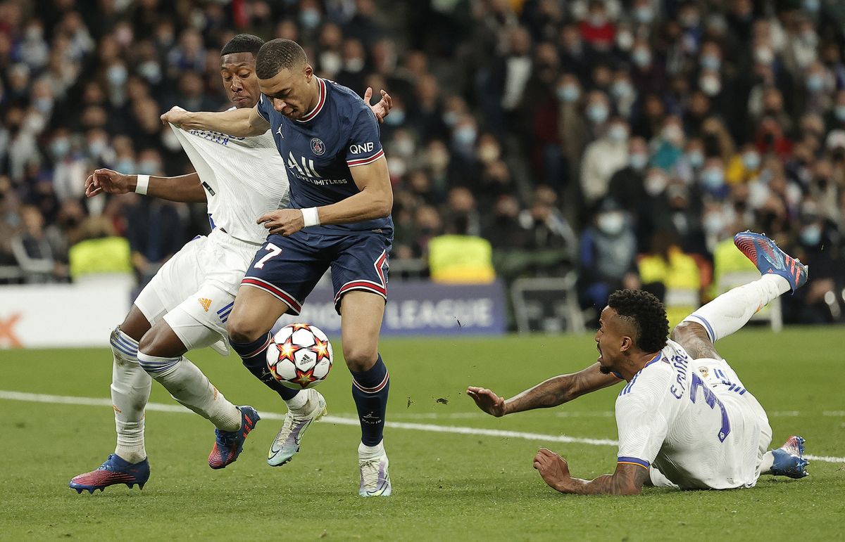 Real Madrid v Paris Saint-Germain - UEFA Champions League