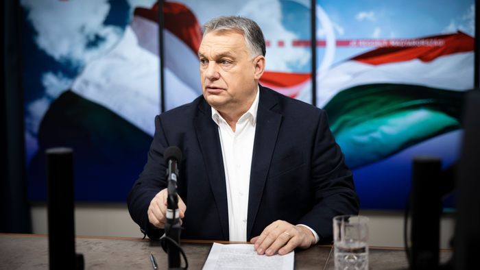 Orbán Viktor: Nemcsak dollárbaloldal, de dollármédia is van