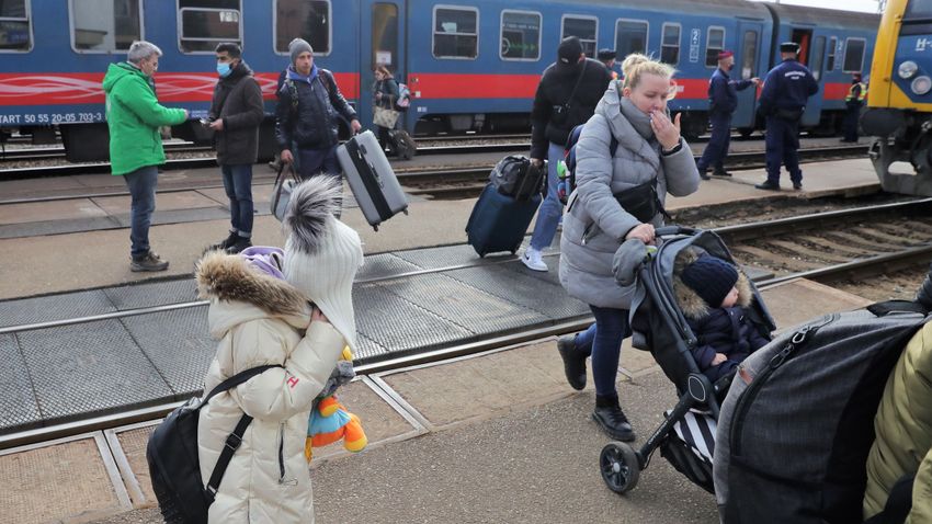 ORFK: Több mint 8500-an érkeztek Ukrajnából vasárnap