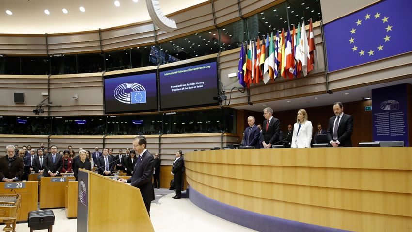A holokauszt áldozataira emlékezett az Európai Parlament