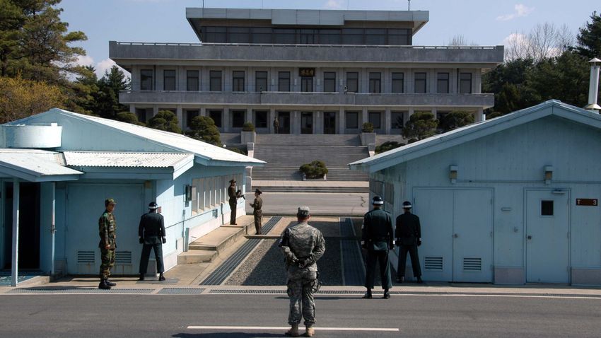 Véletlenül Észak-Korea felé lőtt egy dél-koreai katona a demilitarizált övezetnél
