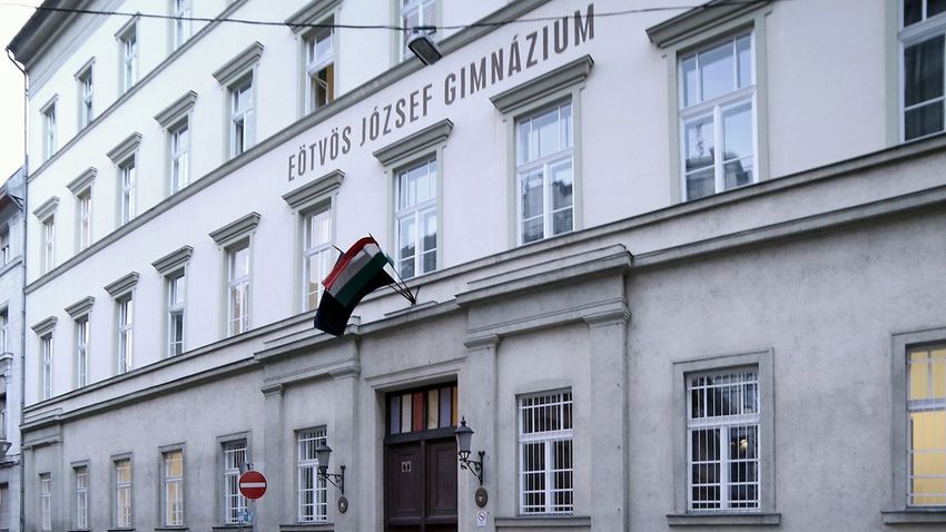 Tagadja az Eötvös-gimnázium a korrupciós vádakat