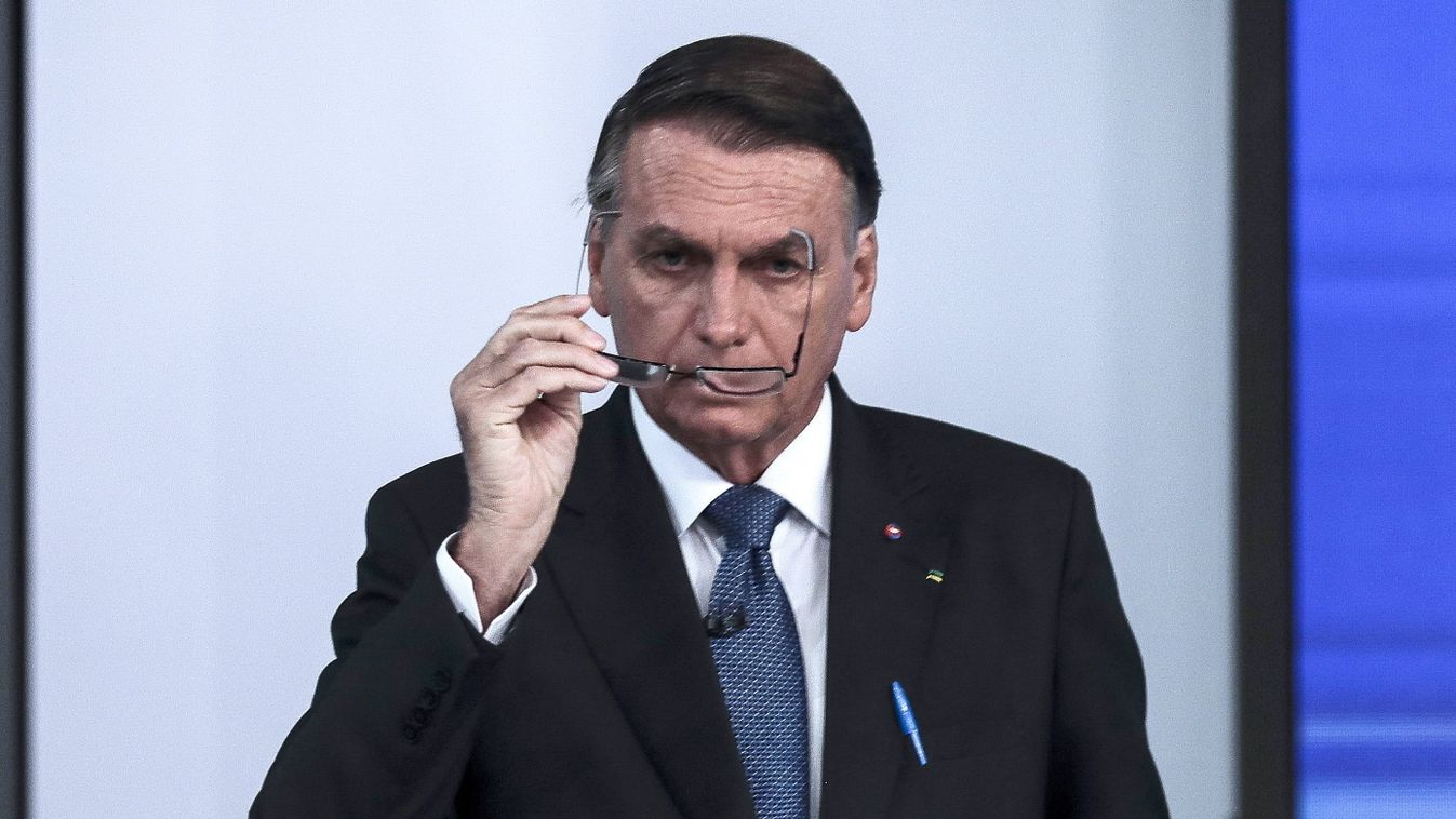 Rövid bent tartózkodás után Jair Bolsonarót kiengedték a kórházból