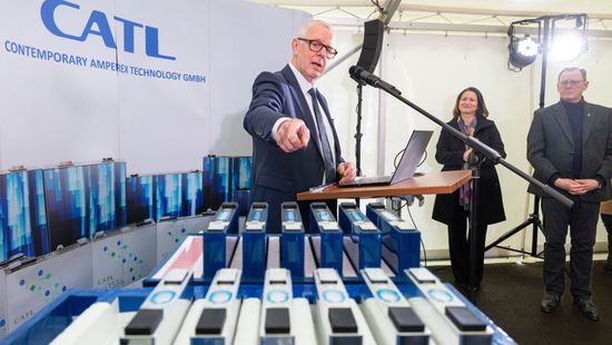 Minden eddiginél szigorúbb feltételekkel kapott környezethasználati engedélyt a kínai akkumulátorgyár