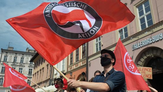 Német vörös fasiszták garázdálkodása